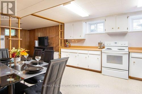 73 Thomson Drive, Hamilton, ON - Indoor Photo Showing Kitchen With Double Sink