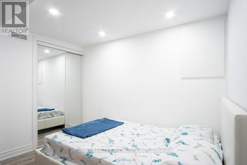73 Thomson Drive, Hamilton, ON - Indoor Photo Showing Bedroom