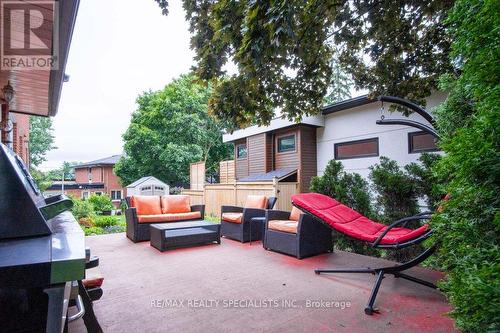 73 Thomson Drive, Hamilton, ON - Outdoor With Exterior