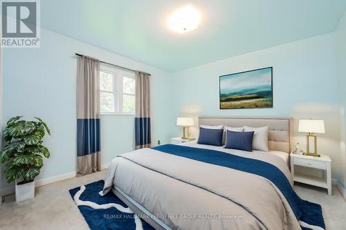 61 Oakley Park Square, Barrie, ON - Indoor Photo Showing Bedroom