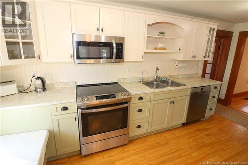 600 Route 776, Grand Manan, NB - Indoor Photo Showing Kitchen With Double Sink