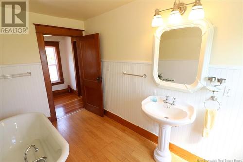 600 Route 776, Grand Manan, NB - Indoor Photo Showing Bathroom