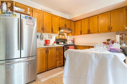 340 Erin Street, Oakville, ON - Indoor Photo Showing Kitchen