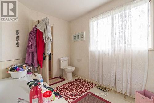340 Erin Street, Oakville, ON - Indoor Photo Showing Bathroom