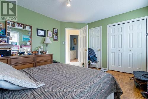 340 Erin Street, Oakville, ON - Indoor Photo Showing Bedroom