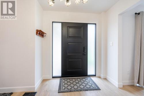 2451 Overton Drive, Burlington, ON - Indoor Photo Showing Other Room