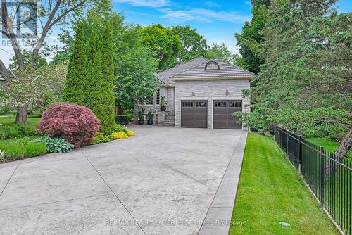 1421 Indian Grove, Mississauga, ON - Outdoor
