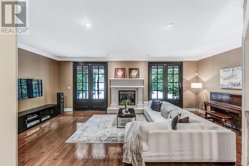 1421 Indian Grove, Mississauga, ON - Indoor Photo Showing Living Room With Fireplace