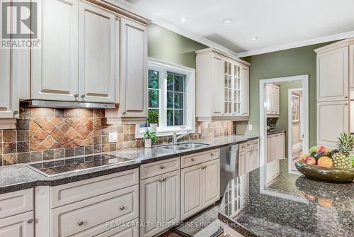 1421 Indian Grove, Mississauga, ON - Indoor Photo Showing Kitchen With Double Sink