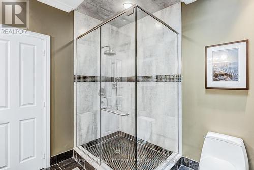 1421 Indian Grove, Mississauga, ON - Indoor Photo Showing Bathroom