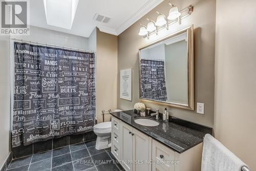 1421 Indian Grove, Mississauga, ON - Indoor Photo Showing Bathroom