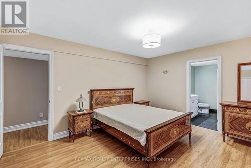 1421 Indian Grove, Mississauga, ON - Indoor Photo Showing Bedroom