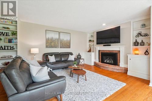 4199 Spruce Avenue, Burlington, ON - Indoor Photo Showing Living Room With Fireplace