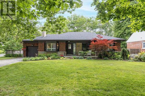 2067 Deyncourt Drive, Burlington, ON - Outdoor