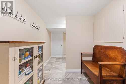 2067 Deyncourt Drive, Burlington, ON - Indoor Photo Showing Other Room