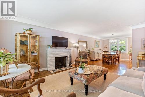 2067 Deyncourt Drive, Burlington, ON - Indoor Photo Showing Living Room With Fireplace