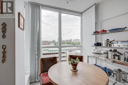 1001 - 415 Locust Street, Burlington, ON - Indoor Photo Showing Dining Room