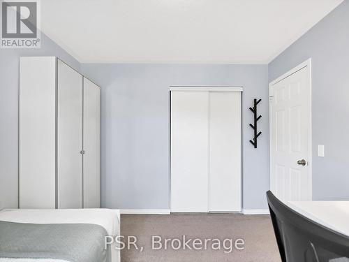 2978 Jackson Drive, Burlington, ON - Indoor Photo Showing Bedroom