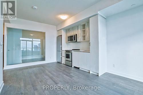 1306 - 251 Manitoba Street, Toronto, ON - Indoor Photo Showing Kitchen