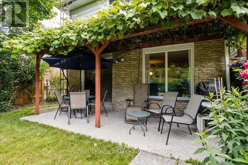 2164 Fairchild Boulevard, Burlington, ON 