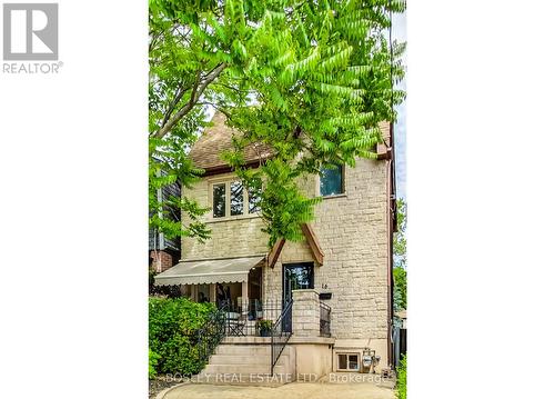 16 Cruikshank Avenue, Toronto, ON - Outdoor