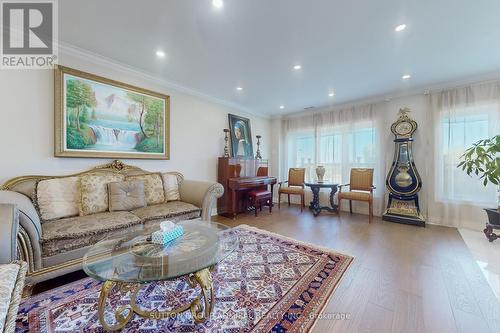 7205 19Th Side Road, King, ON - Indoor Photo Showing Living Room