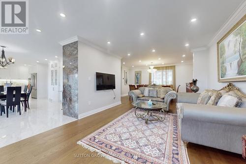 7205 19Th Side Road, King, ON - Indoor Photo Showing Living Room