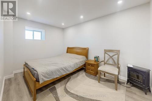 7205 19Th Side Road, King, ON - Indoor Photo Showing Bedroom