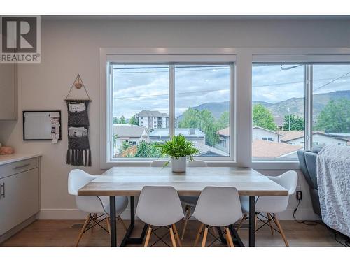 264 Douglas Avenue, Penticton, BC - Indoor Photo Showing Dining Room