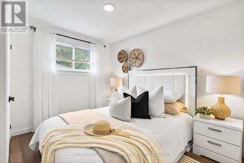 42 Darlington Boulevard, Clarington, ON - Indoor Photo Showing Bedroom