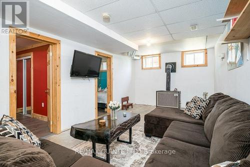 348 River Street W, Tweed, ON - Indoor