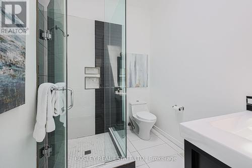 334 Cleveland Street, Toronto, ON - Indoor Photo Showing Bathroom