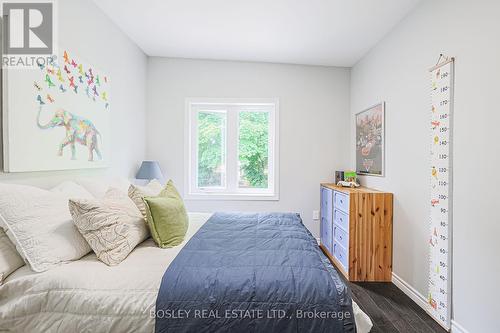 334 Cleveland Street, Toronto, ON - Indoor Photo Showing Bedroom