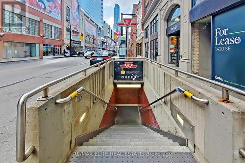 4910 - 197 Yonge Street, Toronto, ON - Outdoor