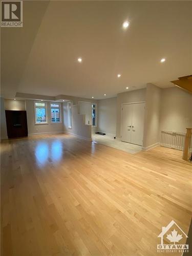 289 Kirchoffer Avenue, Ottawa, ON - Indoor Photo Showing Other Room