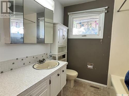 68 Folley Crescent, Lanigan, SK - Indoor Photo Showing Bathroom