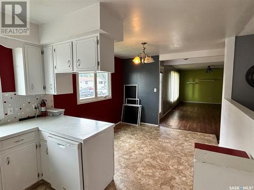 68 Folley Crescent, Lanigan, SK - Indoor Photo Showing Kitchen