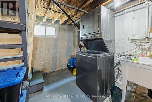 74 Maple Street, St. Thomas, ON - Indoor Photo Showing Laundry Room