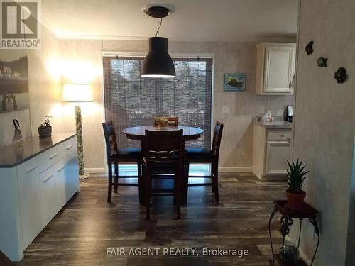 7 Forest Trail, Haldimand (Nanticoke), ON - Indoor Photo Showing Dining Room