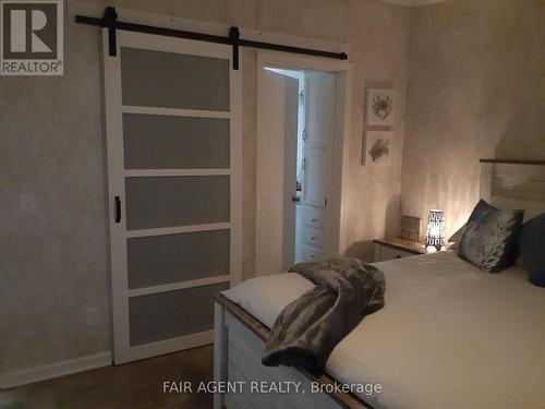 7 Forest Trail, Haldimand (Nanticoke), ON - Indoor Photo Showing Bedroom