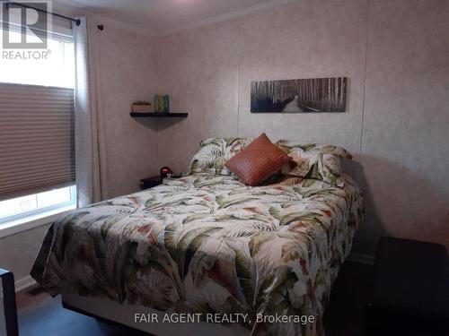 7 Forest Trail, Haldimand (Nanticoke), ON - Indoor Photo Showing Bedroom