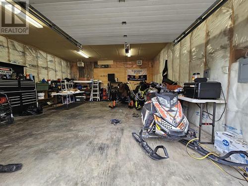 135 Spieker Avenue, Tumbler Ridge, BC - Indoor Photo Showing Garage