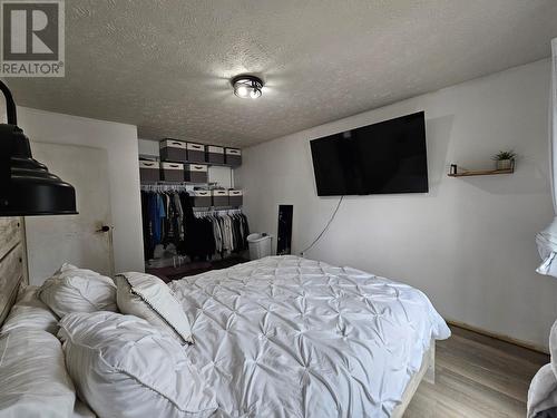 135 Spieker Avenue, Tumbler Ridge, BC - Indoor Photo Showing Bedroom