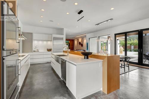 4380 Wallace Hill Road, Kelowna, BC - Indoor Photo Showing Kitchen With Upgraded Kitchen