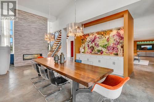 4380 Wallace Hill Road, Kelowna, BC - Indoor Photo Showing Dining Room