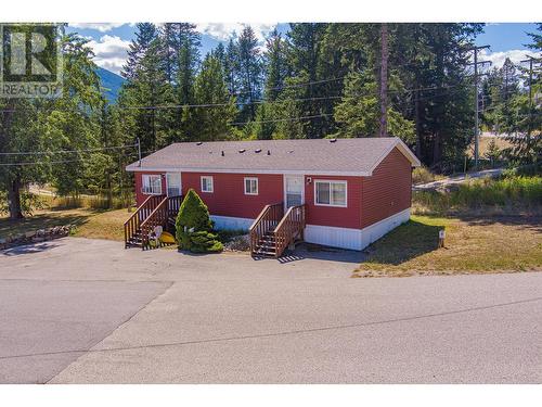 7924 Balfour Wharf  Road, Nelson, BC - Outdoor