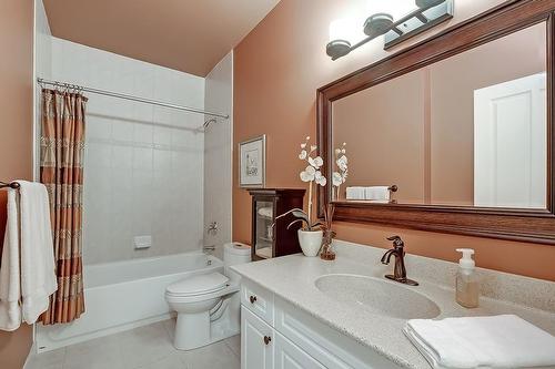 1998 Ironstone Drive|Unit #1110, Burlington, ON - Indoor Photo Showing Bathroom