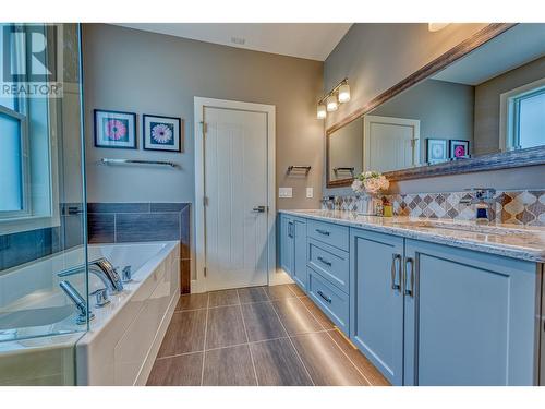 3579 Ranch Road, West Kelowna, BC - Indoor Photo Showing Bathroom