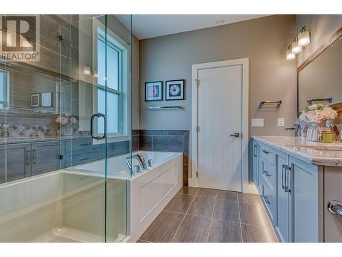 3579 Ranch Road, West Kelowna, BC - Indoor Photo Showing Bathroom