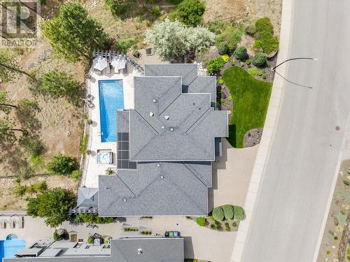 1515 Pinot Noir Drive, West Kelowna, BC - Outdoor With In Ground Pool